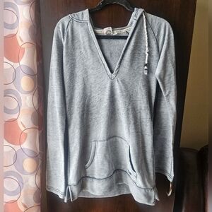 Y2K Roxy Heathered Gray V-Neck Hoodie